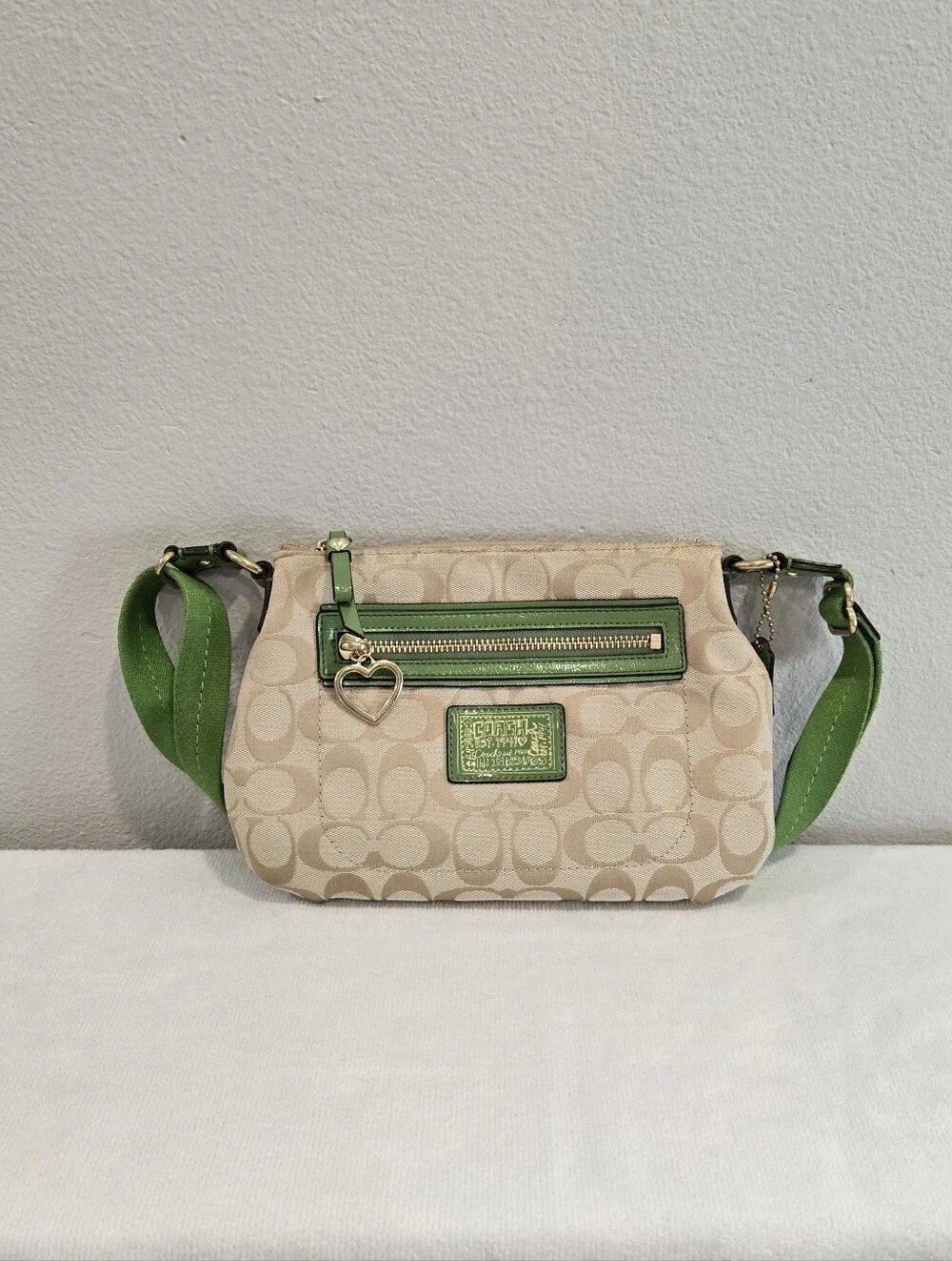 Coach crossbody beige